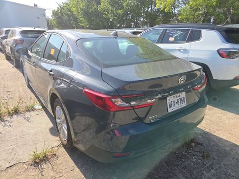 Used 2025 Toyota Camry LE FWD image 8