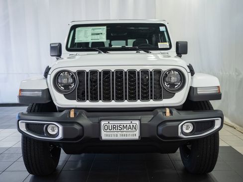 New 2026 Jeep Gladiator Sport AWD/4WD image 2