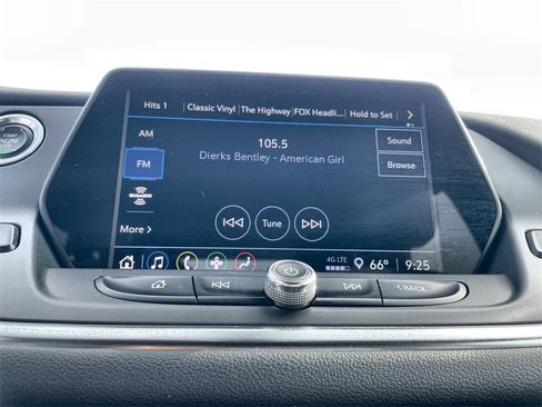 Used 2022 Chevrolet Blazer LT image 12