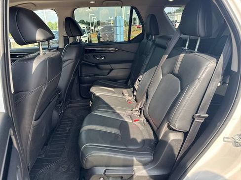 Used 2023 Honda Pilot Touring image 13