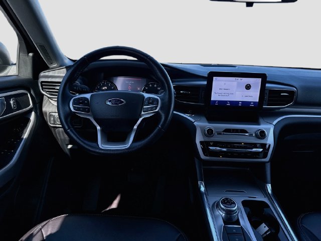 Certified 2021 Ford Explorer XLT w/ Equipment Group 202A AWD/4WD image 23