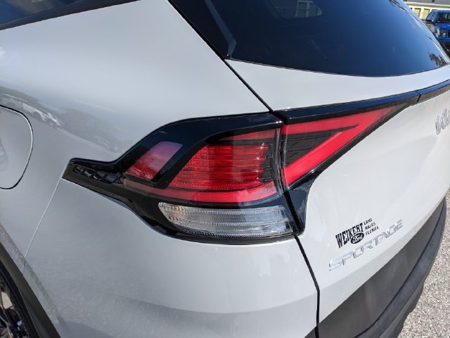 Used 2023 Kia Sportage X-Line w/ X-Line Premium Package AWD/4WD image 11