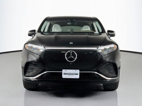 Certified 2023 Mercedes-Benz EQS 580 4MATIC SUV image 3