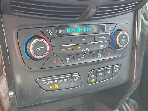 Used 2018 Ford Escape Titanium image 32