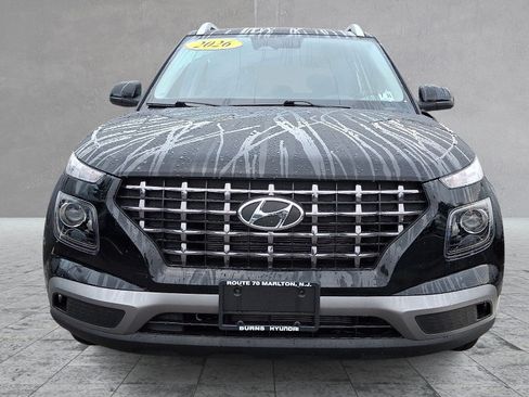 Used 2026 Hyundai Venue SEL FWD image 2
