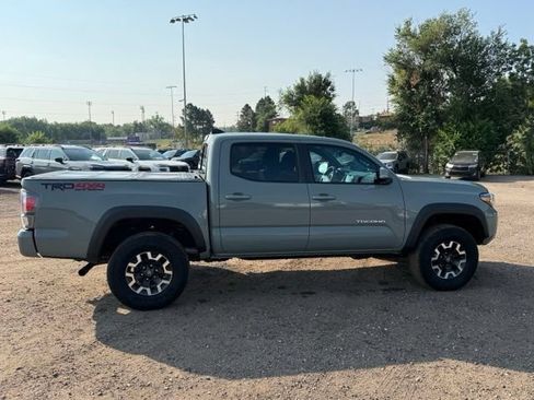 Used 2023 Toyota Tacoma TRD Off-Road w/ Advanced Technology Package AWD/4WD image 7