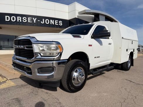 Used 2019 RAM 3500 SLT w/ Quick Order Package 2GG SLT AWD/4WD image 1