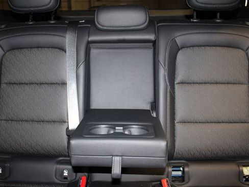 Used 2026 Chevrolet Equinox LT w/ Convenience Package II image 29