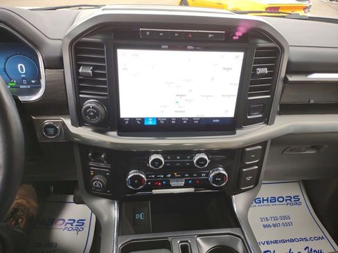 Used 2024 Ford F150 Lariat w/ Bed Utility Package image 18