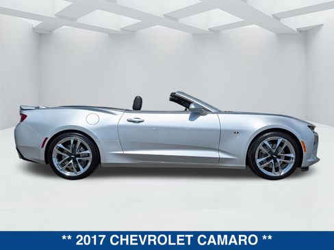 Used 2017 Chevrolet Camaro SS RWD image 4