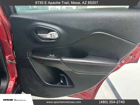 Used 2014 Jeep Cherokee Trailhawk w/ Comfort/Convenience Group image 36