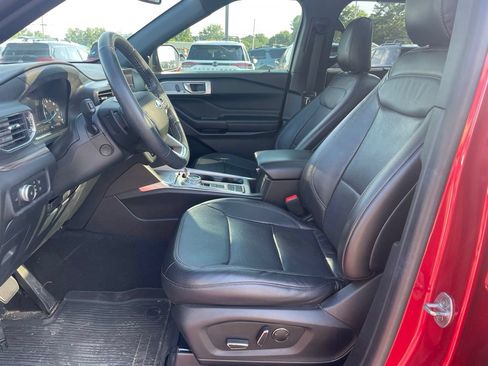 Used 2020 Ford Explorer Limited w/ Class III Trailer Tow Package RWD image 13