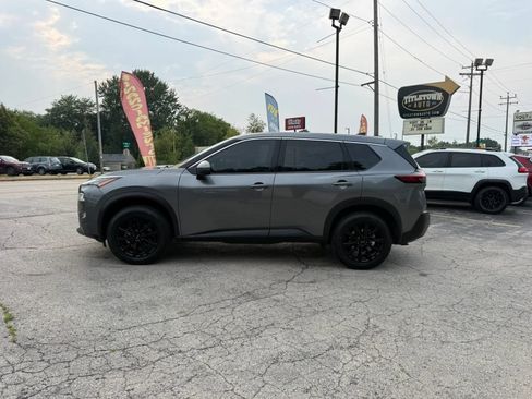 Used 2021 Nissan Rogue SV AWD/4WD image 2