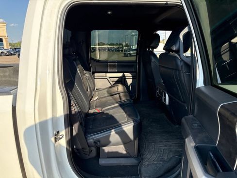 Used 2022 Ford F250 Lariat w/ Lariat Value Package AWD/4WD image 11