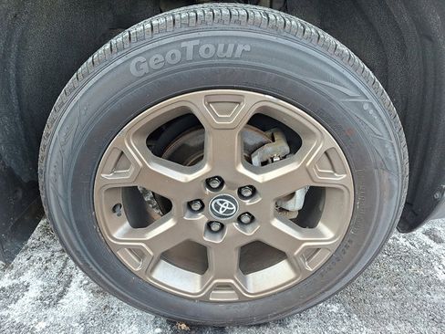 Used 2024 Toyota RAV4 AWD Hybrid image 7