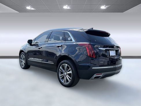 Used 2021 Cadillac XT5 Premium Luxury AWD/4WD image 3