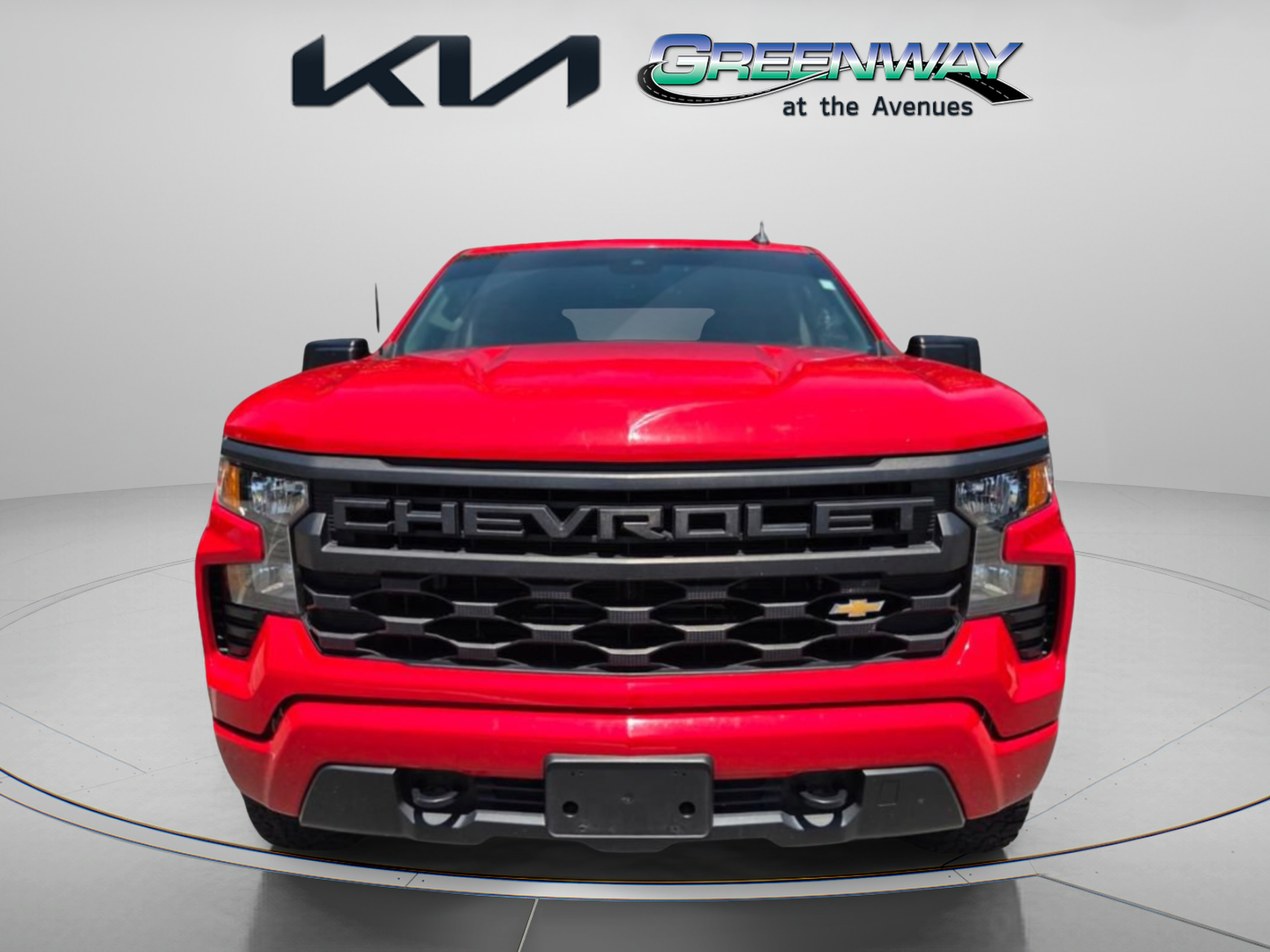 Used 2023 Chevrolet Silverado 1500 Custom AWD/4WD image 2