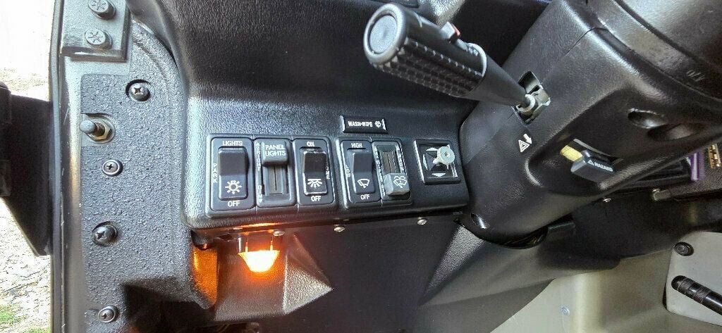 Used 1998 HUMMER H1 4-Door Open Top AWD/4WD image 32