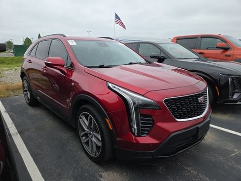 Used 2023 Cadillac XT4 Sport w/ Cold Weather Package FWD image 4