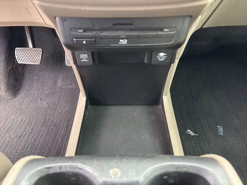 Used 2018 Honda Odyssey Elite image 18