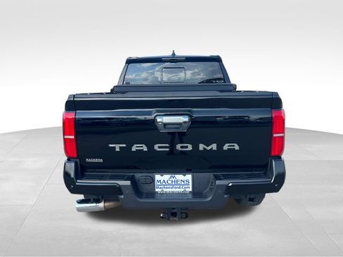 Used 2025 Toyota Tacoma Limited AWD/4WD image 6