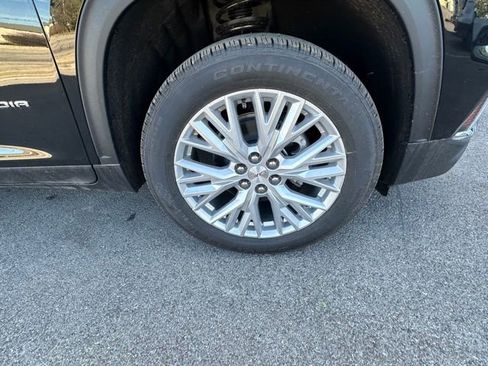 New 2026 GMC Acadia Elevation w/ Elevation Premium Package FWD image 3