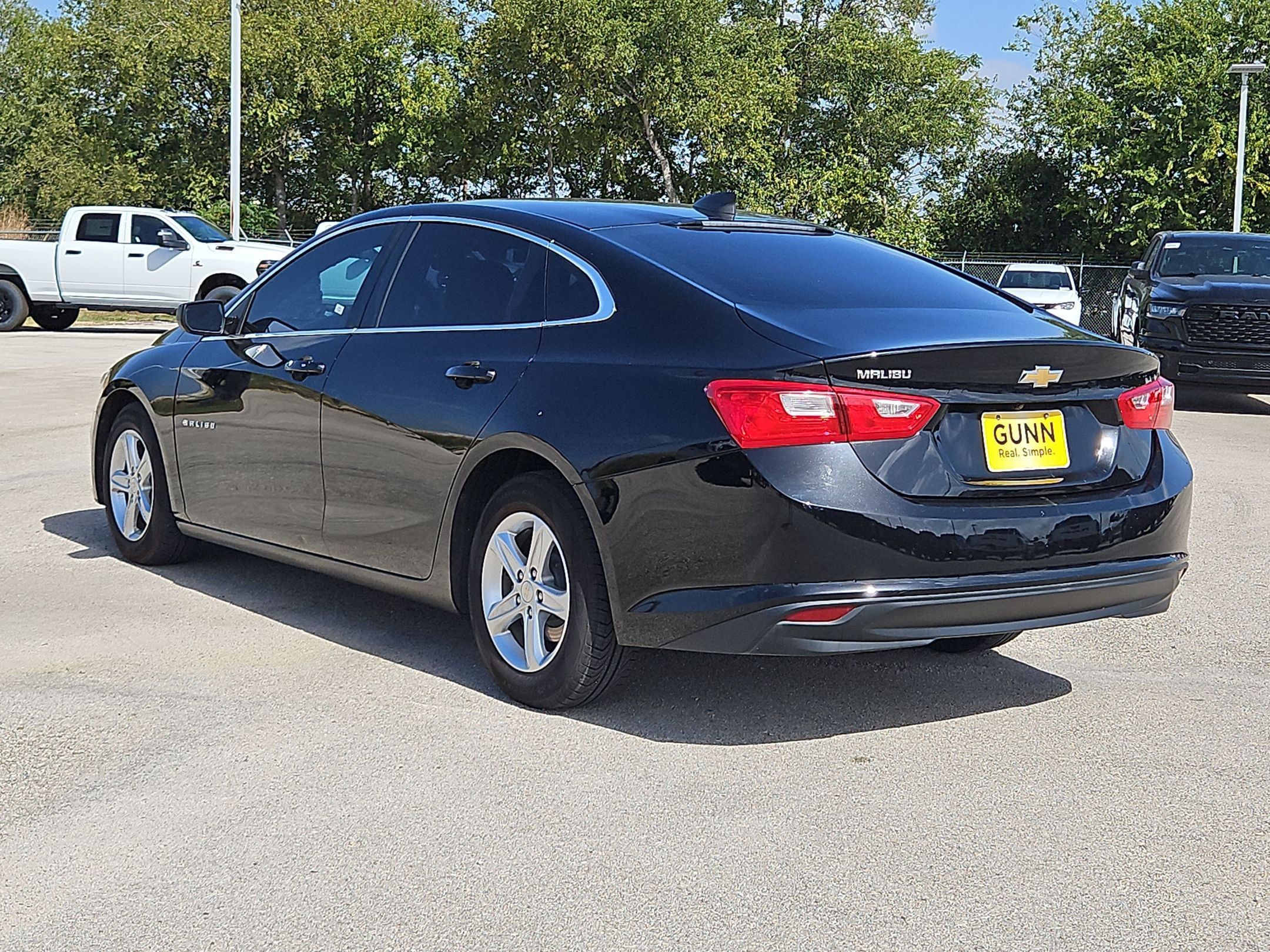 Used 2021 Chevrolet Malibu LS w/ LPO, Convenience Package 1 FWD image 5