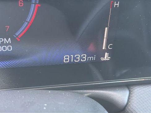 Used 2025 Chevrolet TrailBlazer LT w/ LT Cold Weather Package FWD image 17