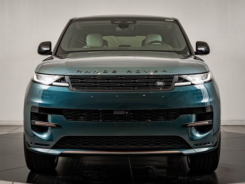 New 2025 Land Rover Range Rover Sport Dynamic SE image 2