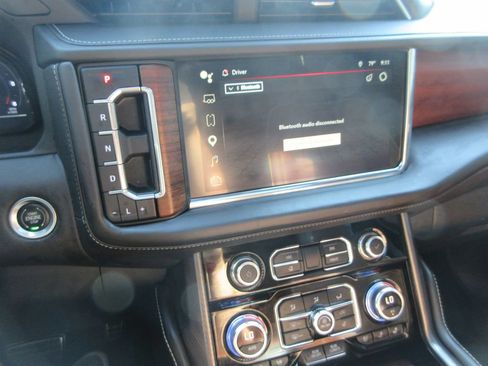Certified 2023 GMC Yukon Denali Ultimate AWD/4WD image 36