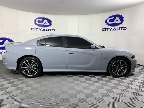 Used 2022 Dodge Charger R/T w/ Plus Group RWD image 2