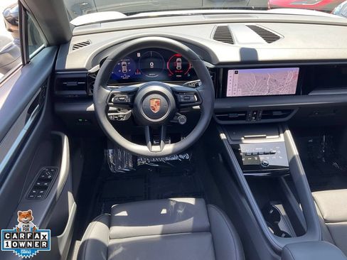 Used 2025 Porsche Macan 4S Electric AWD/4WD image 37