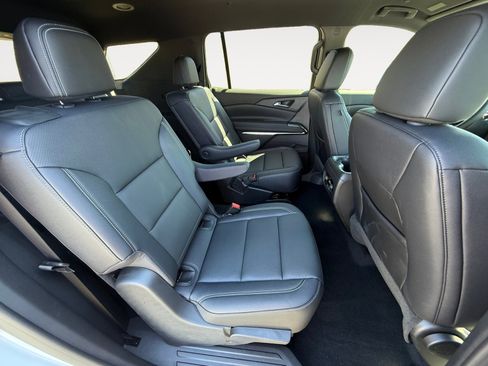 New 2026 Chevrolet Traverse LT w/ Driver Confidence Package FWD image 18