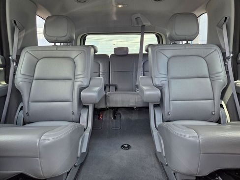 Used 2020 Lincoln Navigator Reserve w/ Luxury Package AWD/4WD image 13