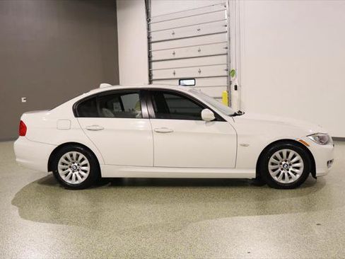 Used 2009 BMW 328i Sedan RWD image 11