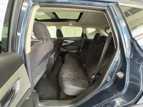 Used 2017 Nissan Murano SV image 22