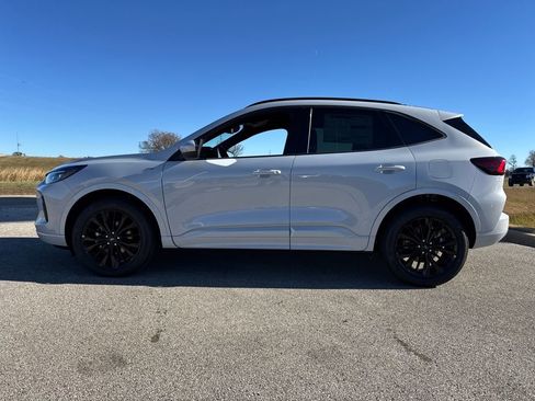 New 2026 Ford Escape ST-Line Elite image 9