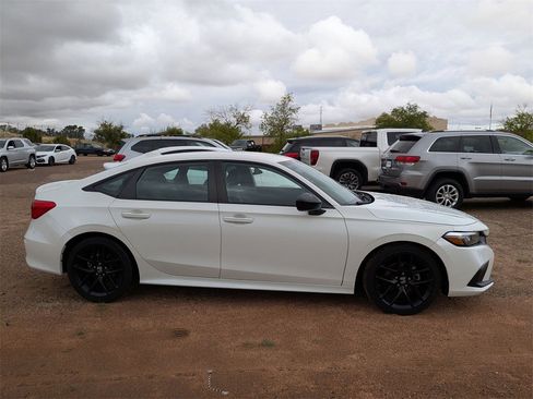 Used 2024 Honda Civic Sport image 5