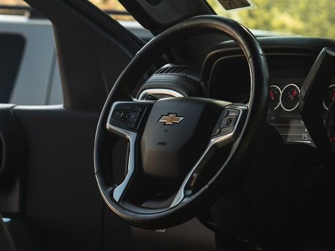 Used 2020 Chevrolet Silverado 1500 LT w/ All-Star Edition image 14