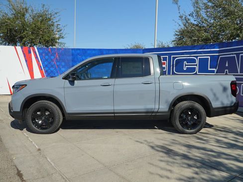 New 2026 Honda Ridgeline Black Edition image 10
