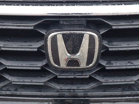 Used 2024 Honda Pilot EX-L image 37