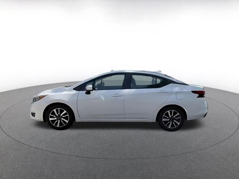 Used 2025 Nissan Versa SV FWD image 8
