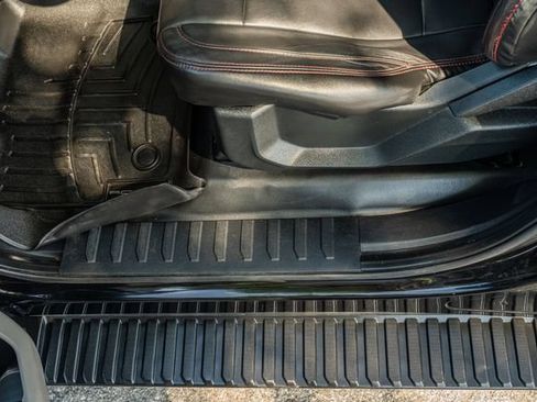 Used 2017 Ford F150 XL w/ Equipment Group 101A Mid RWD image 18