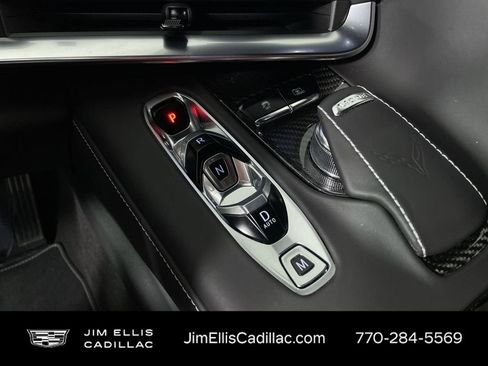 Used 2022 Chevrolet Corvette Stingray Premium Cpe w/ Engine Appearance Package image 17