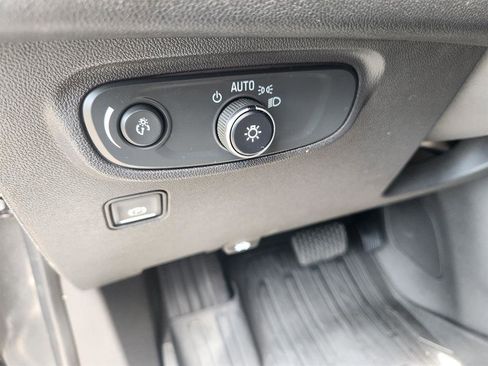 Used 2020 GMC Terrain SLE w/ Driver Convenience Package image 30