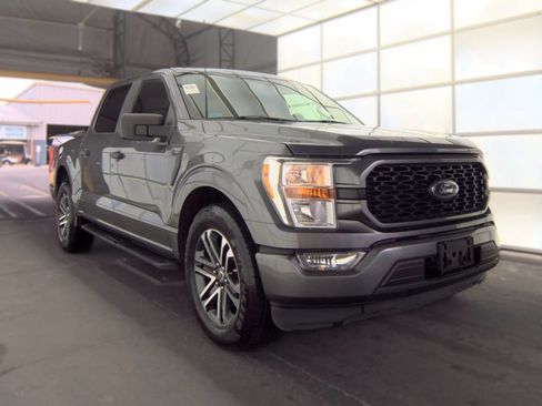 Used 2022 Ford F150 XL w/ STX Appearance Package RWD image 2