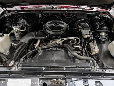 Used 1987 Chevrolet Silverado 1500 1500 RWD image 3