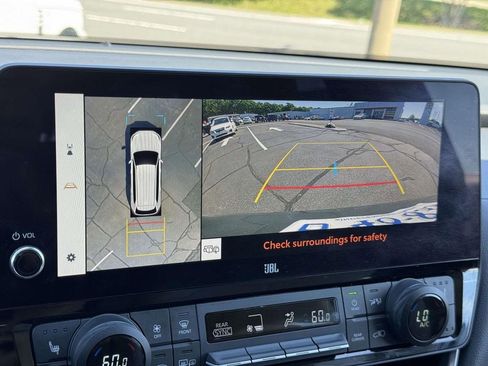 Used 2025 Toyota Grand Highlander FWD image 4