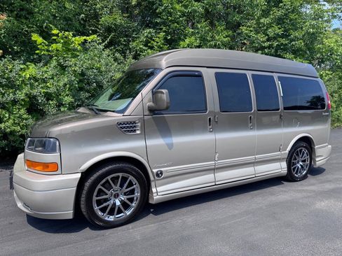 Used 2014 GMC Savana 1500 RWD image 3