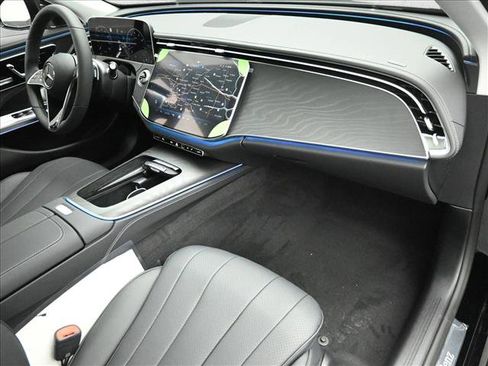 New 2026 Mercedes-Benz E 350 4MATIC Sedan image 25